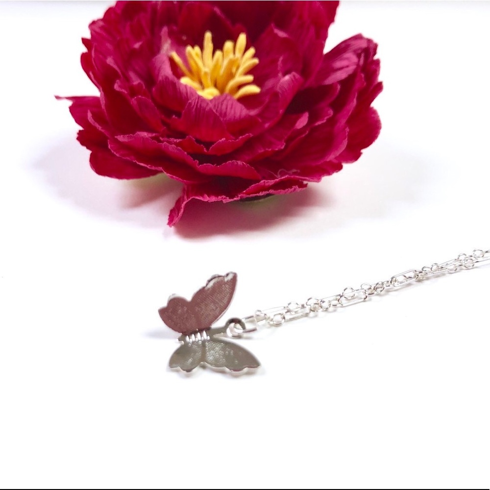 Butterfly Necklace, Dragonfly, Insect, Bee, Flower - Picture 7 of 10